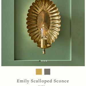 GREENROW Emily Scalloped Sconce - Gold